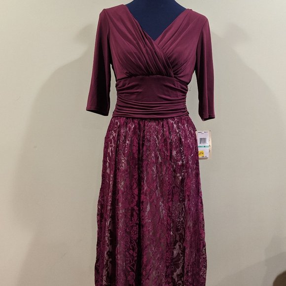 Sangria Long Lace Dress - Picture 1 of 11